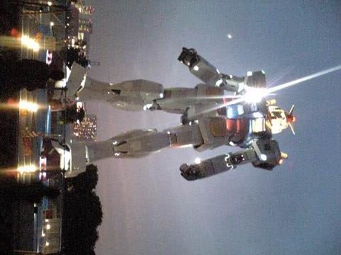「実物大ガンダム」　お台場_f0128714_10201311.jpg