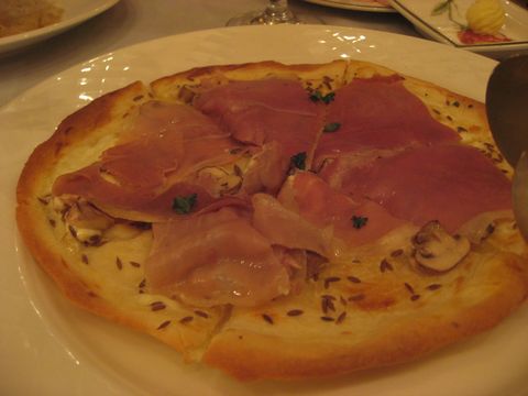 「Zum-einhorn　（ツム･アインホルン）」 ドイツ料理　六本木　_f0128714_11524448.jpg