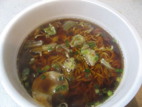 「富山ブラック」　インスタントラーメン_f0128714_15294262.jpg