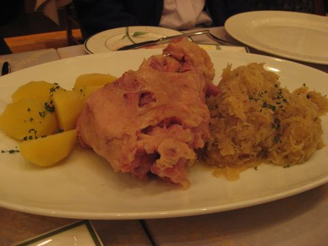 「Zum-einhorn　（ツム･アインホルン）」  ドイツ料理　六本木　_f0128714_1994625.jpg