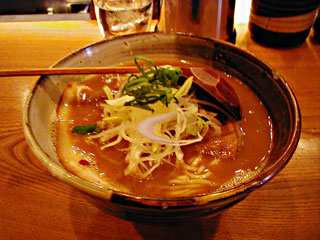 「渡なべ」　　ラーメン　　高田馬場_f0128714_21281311.jpg