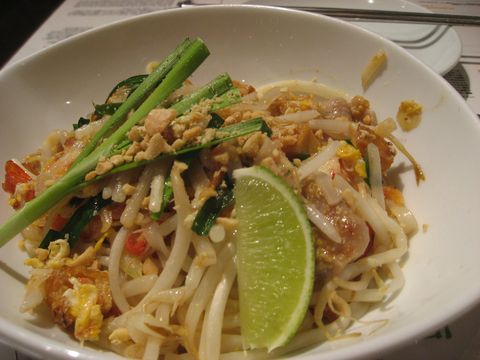 「マンゴツリー カフェ」　 タイ料理　新宿_f0128714_847439.jpg