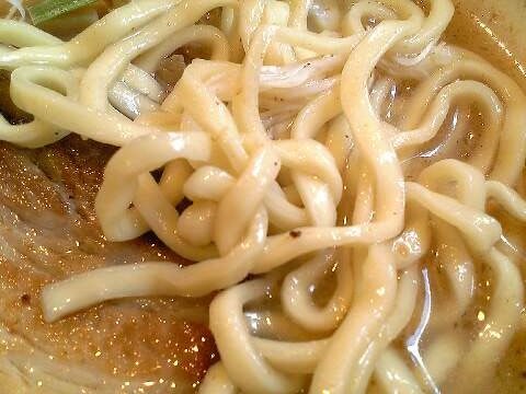 「麺や RYOUMA」　ラーメン　西早稲田_f0128714_7365940.jpg