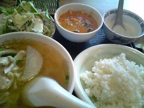 「プリックタイ」 タイ料理 高田馬場_f0128714_87183.jpg