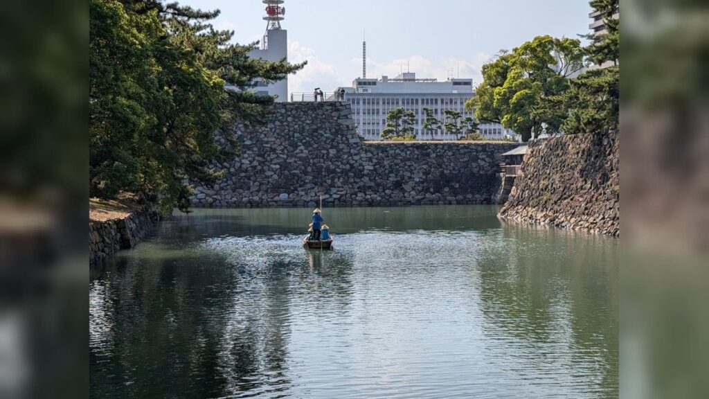 玉藻公園の堀