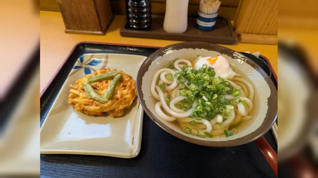 めりけんやのかけうどんとかき揚げ
